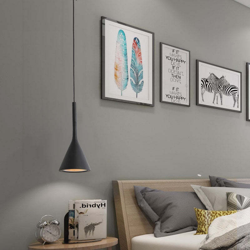 Modern Triangular Pendant Light - Trionda