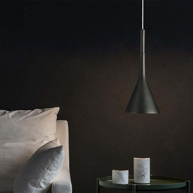 Modern Triangular Pendant Light - Trionda