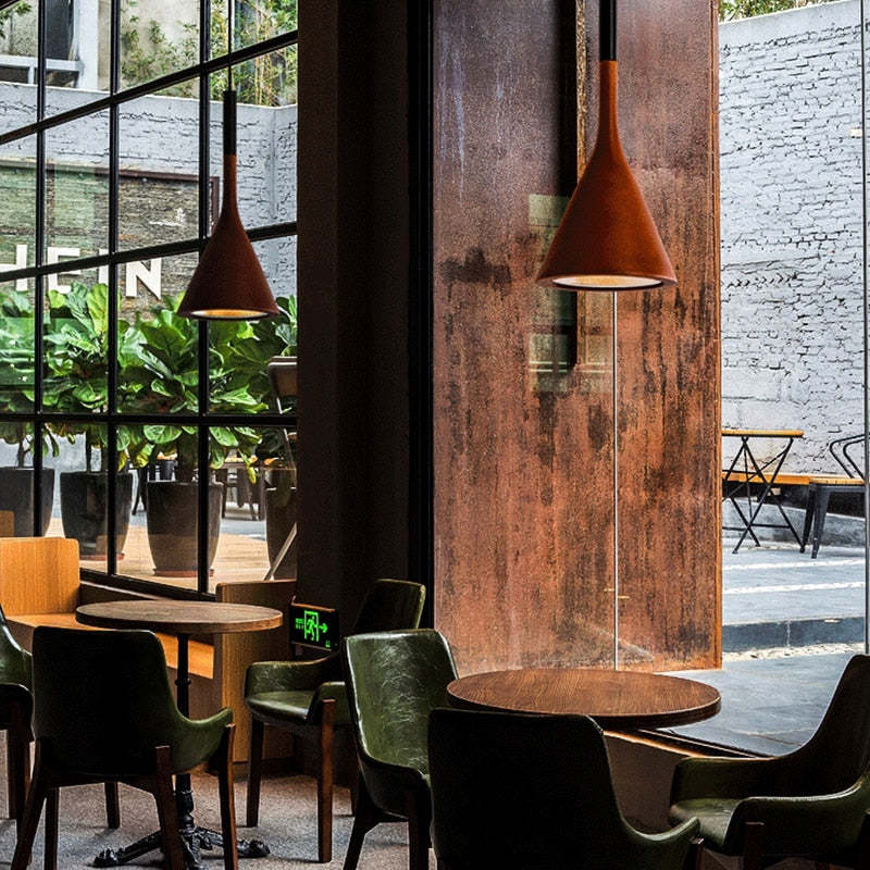 Modern Triangular Pendant Light - Trionda