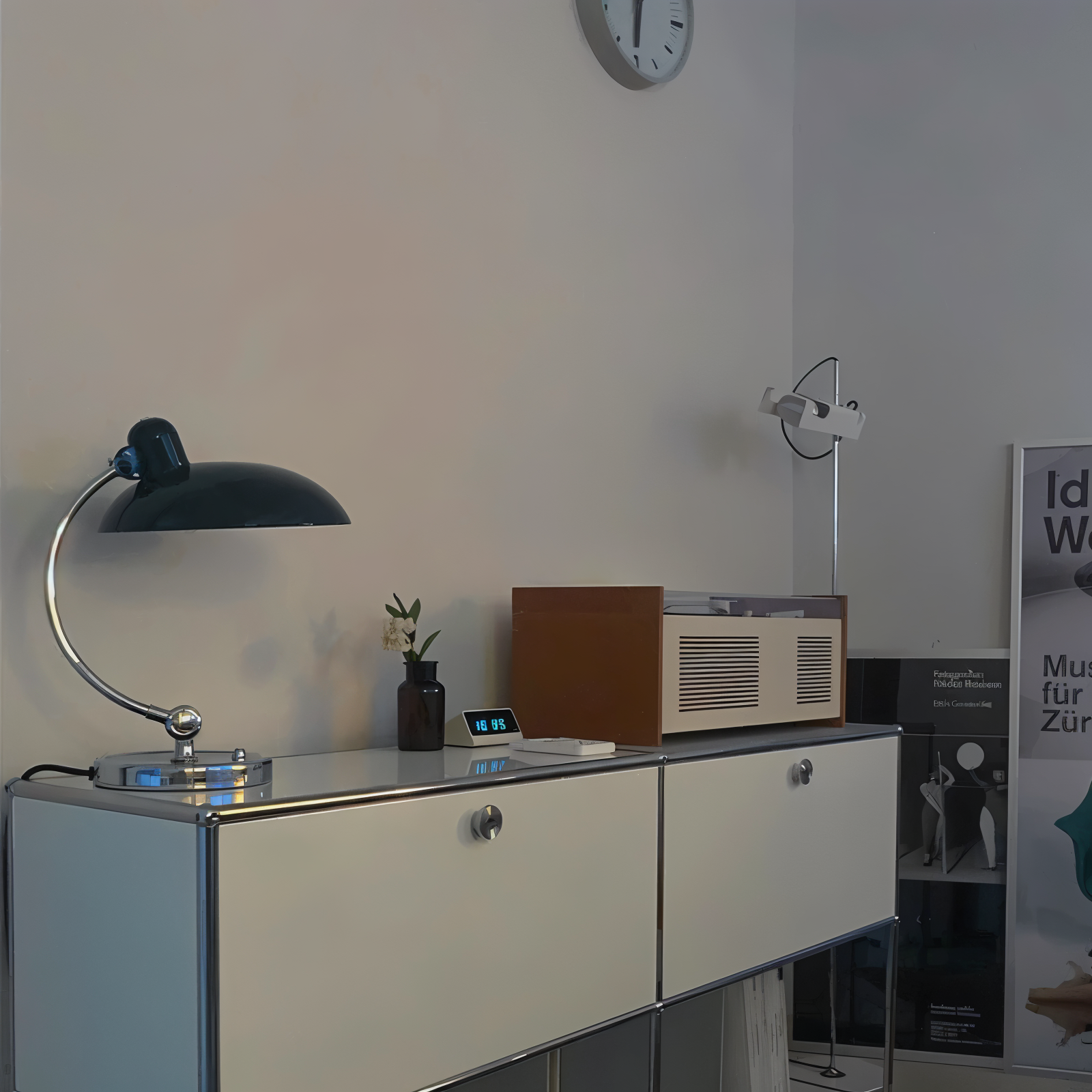 Adjustable Vintage Iron Desk Lamp – Virella