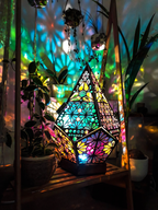Glass-In-Leaded Style LED Table Lamp - LumiAura