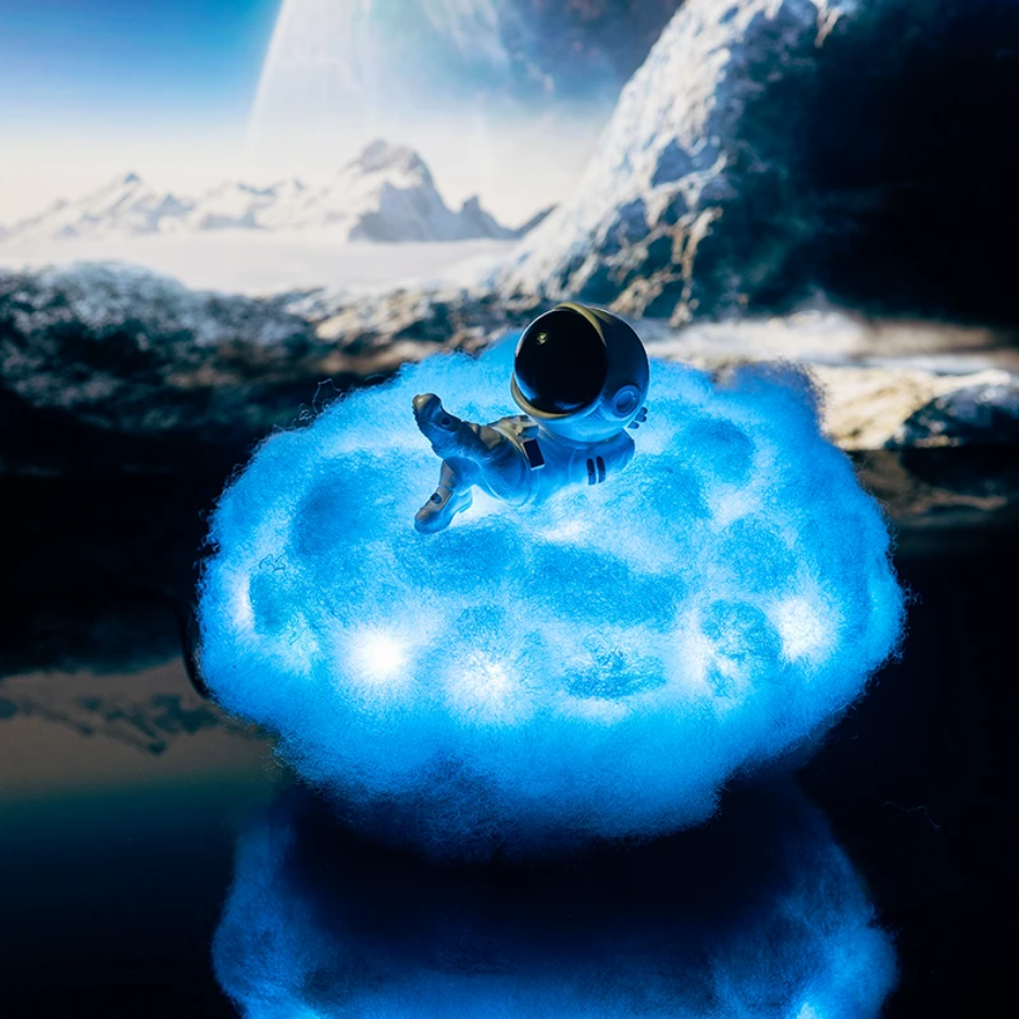 Astronaut Cloud Lamp - AstroCloud